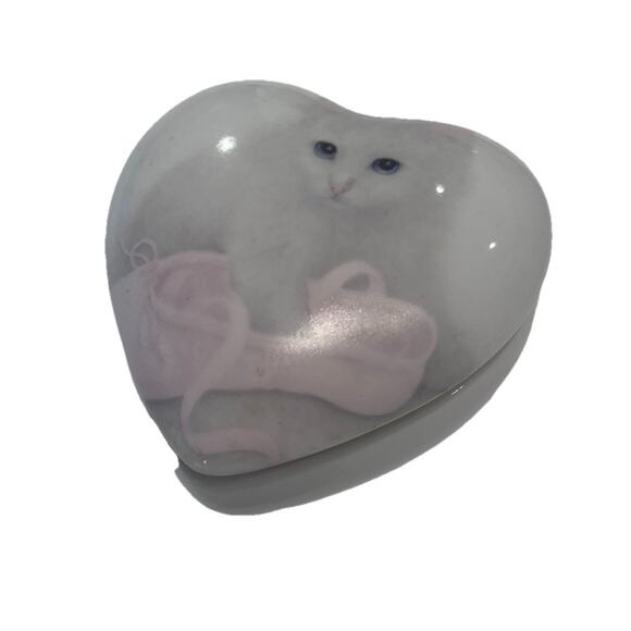 Vintage Heart Shaped OTAGIRI Porcelain Cat and Ballet Slipper Music Box "Memory" - Picture 2 of 7
